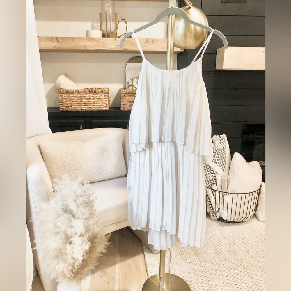 Tommy Hilfiger Tommy Girl white pleated dress